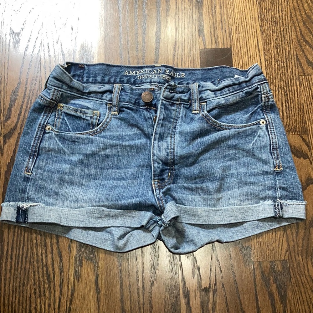 AMERICAN EAGLE jean shorts